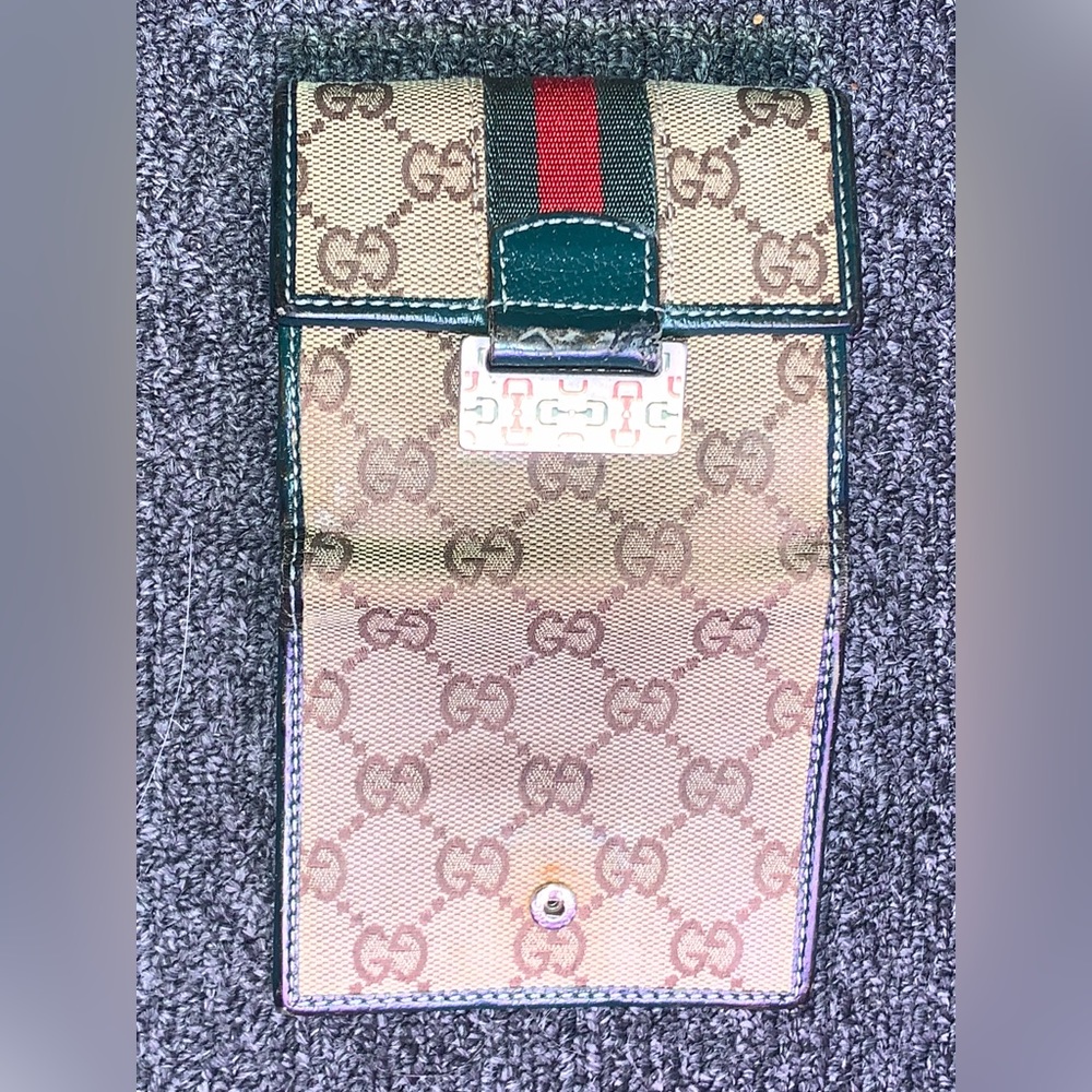 Gucci Wallet - image 3